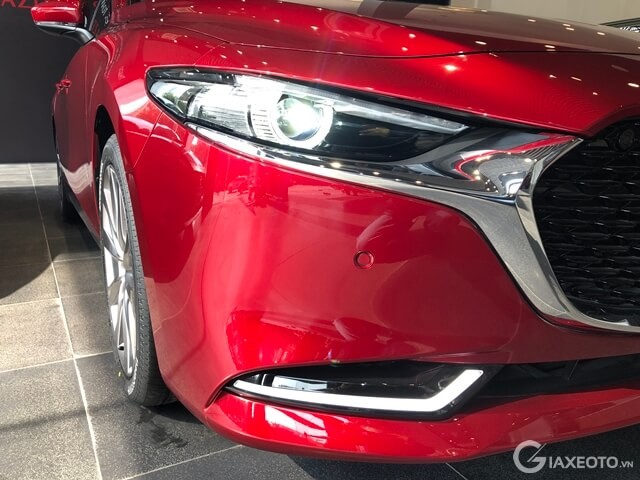 den-truoc-xe-mazda-3