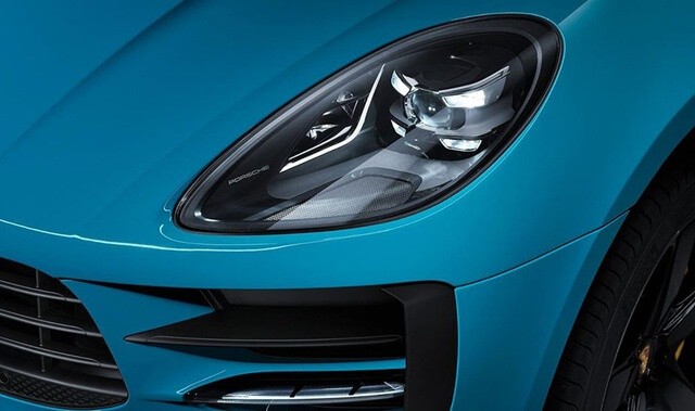 den-truoc-xe-porsche-macan