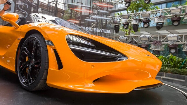 den-xe-mclaren-750s