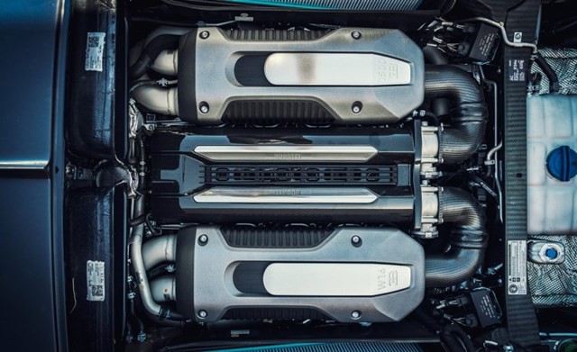 dong-co-Bugatti-Chiron