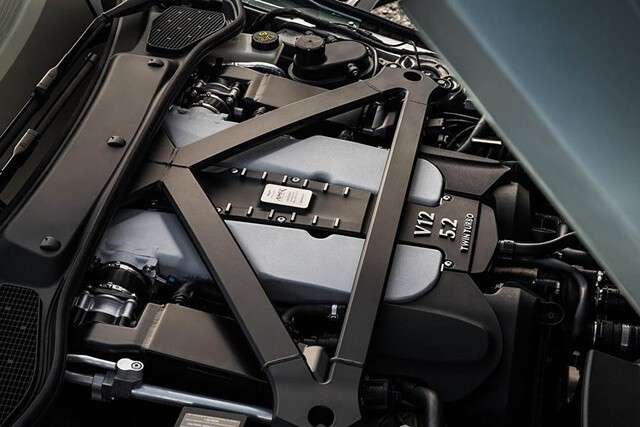 dong-co-aston-martin-db11-amr