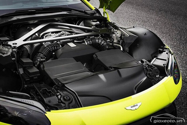 dong-co-aston-martin-vantage