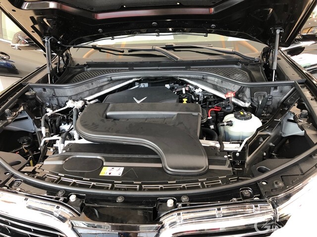 dong-co-xe-vinfast-lux-sa2_0-suv