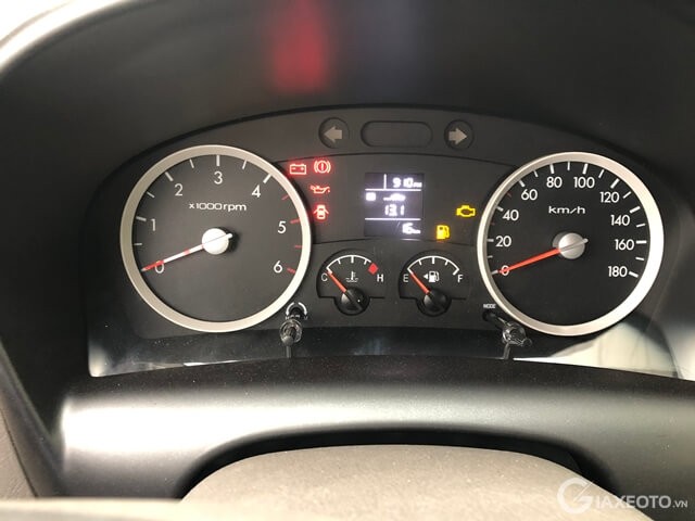 dong-ho-hyundai-porter-h150-1_5-tan