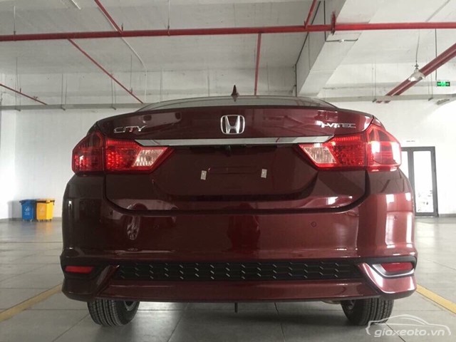 duoi-xe-honda-city-mau-do