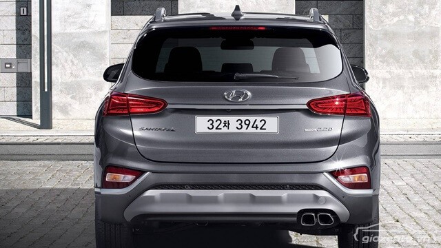 duoi-xe-hyundai-santafe-2020