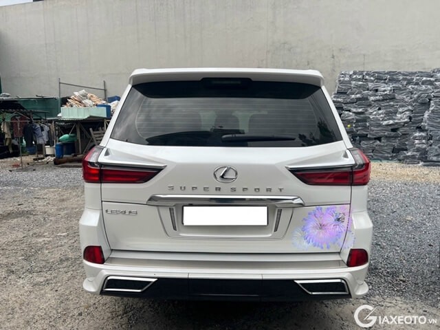 duoi-xe-lexus-lx570-super-sport-2020