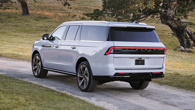 duoi-xe-lincoln-navigator-black-label-l