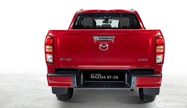 duoi-xe-mazda-bt50-4x4-at