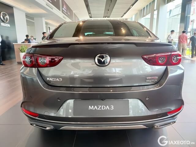 duoi-xe-mazda3-sedan-2023