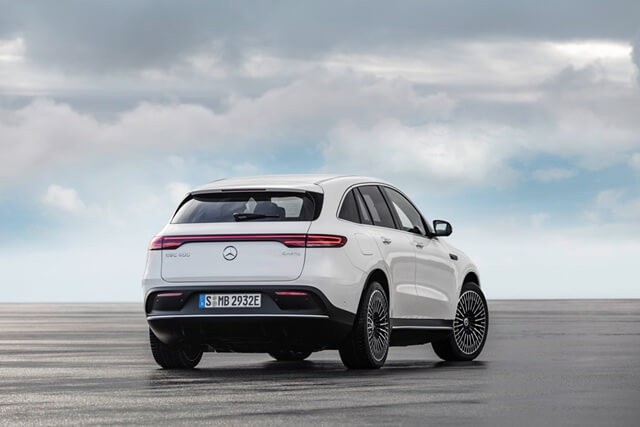 duoi-xe-mercedes-benz-eqc