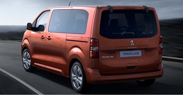 duoi-xe-peugeot-traveller