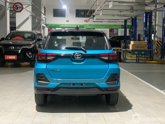 duoi-xe-toyota-raize