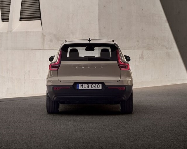 duoi-xe-volvo-ex40
