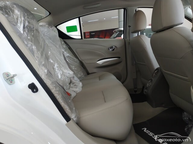 ghe-xe-nissan-sunny