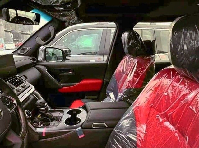 ghe-xe-toyota-land-cruiser-2022