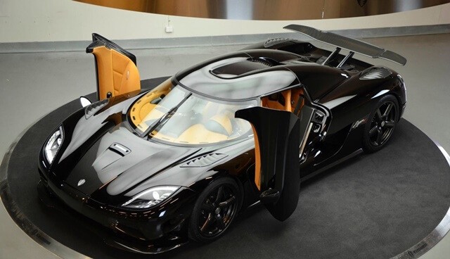 gia-xe-Koenigsegg-agera-r