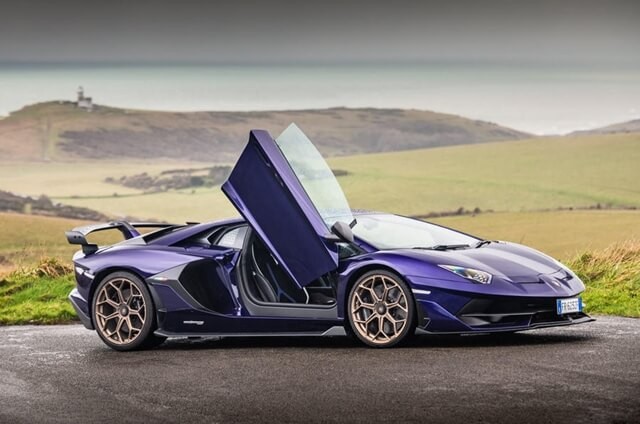 gia-xe-Lamborghini-Aventador-SVJ