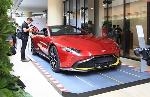 aston-martin-vantage-tai-viet-nam