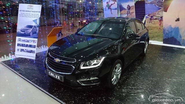 gia-xe-chevrolet-cruze-mau-den