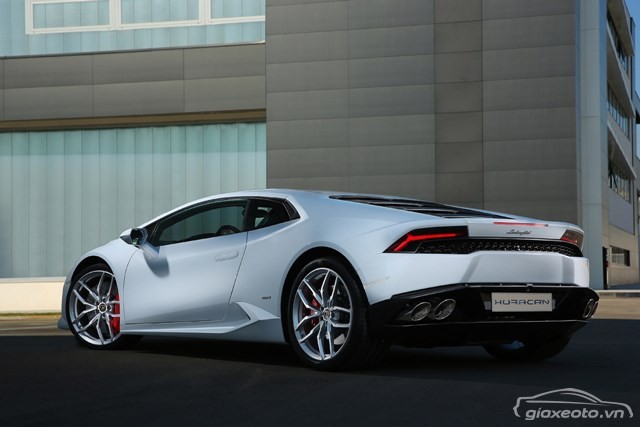 gia-xe-lamborghini-huracan-lp610-4