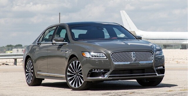gia-xe-lincoln-continental