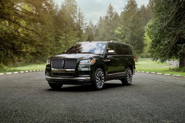 gia-xe-lincoln-navigator-facelift