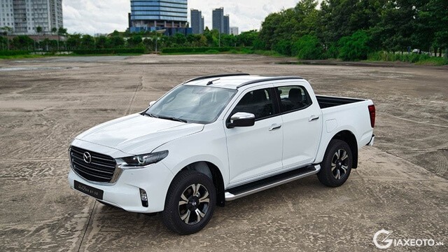 gia-xe-Mazda-BT-50