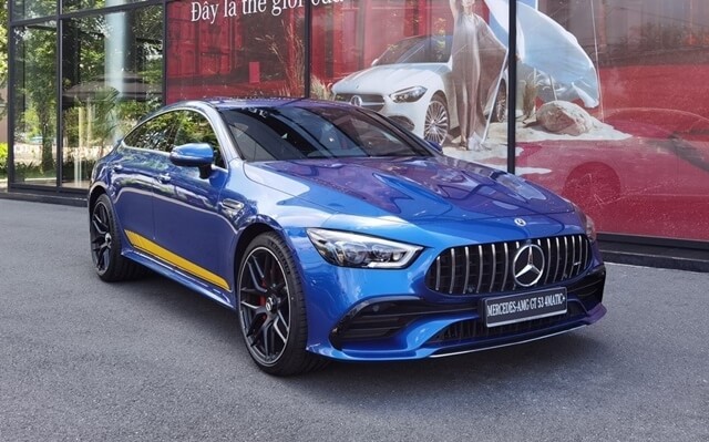 gia-xe-mercedes-amg-gt53-coupe