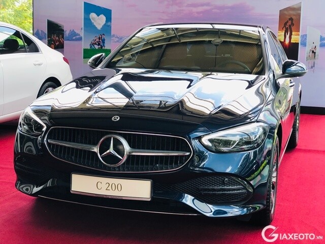 gia-xe-mercedes-benz-c200