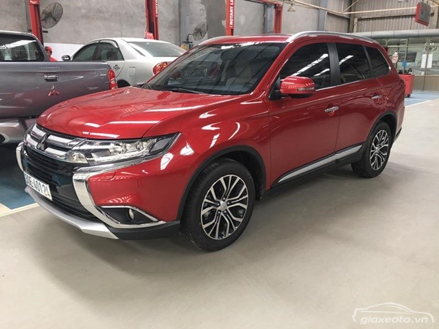 gia-xe-mitsubishi-outlander