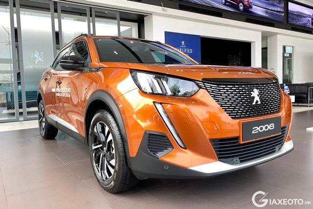 gia-xe-peugeot-2008-2023