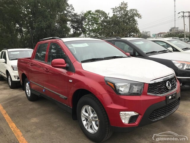 gia-xe-ssangyong-actyon