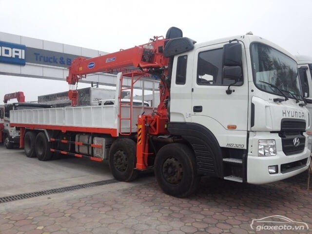 gia-xe-tai-gan-cau-hyundai-hd320
