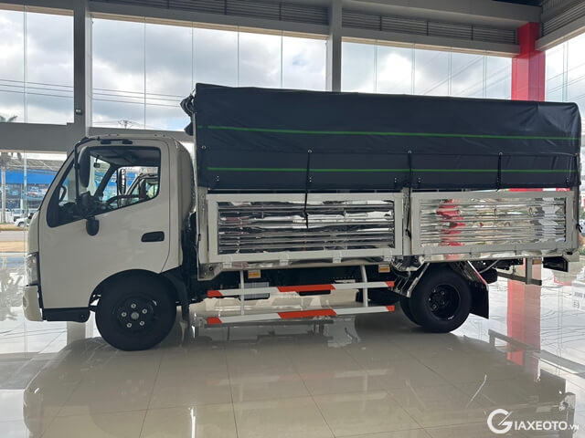 gia-xe-tai-hino-xzu710l