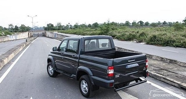 gia-xe-uaz-pickup