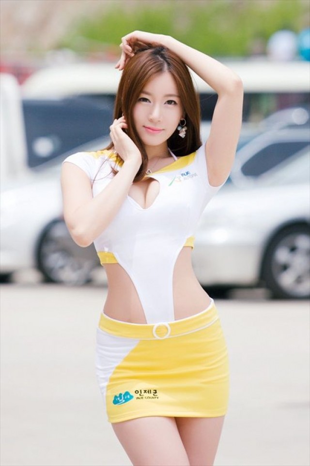han-ji-eun-tren-duong-dua