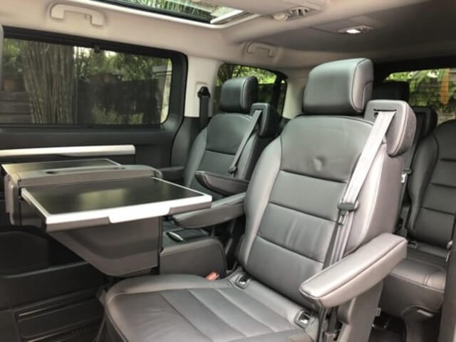 hang-ghe-doanh-nhan-xe-peugeot-traveller