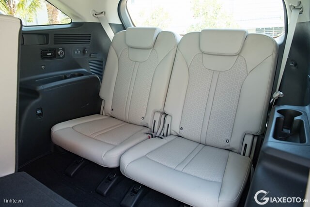 hang-ghe-thu-3-xe-Kia-sorento