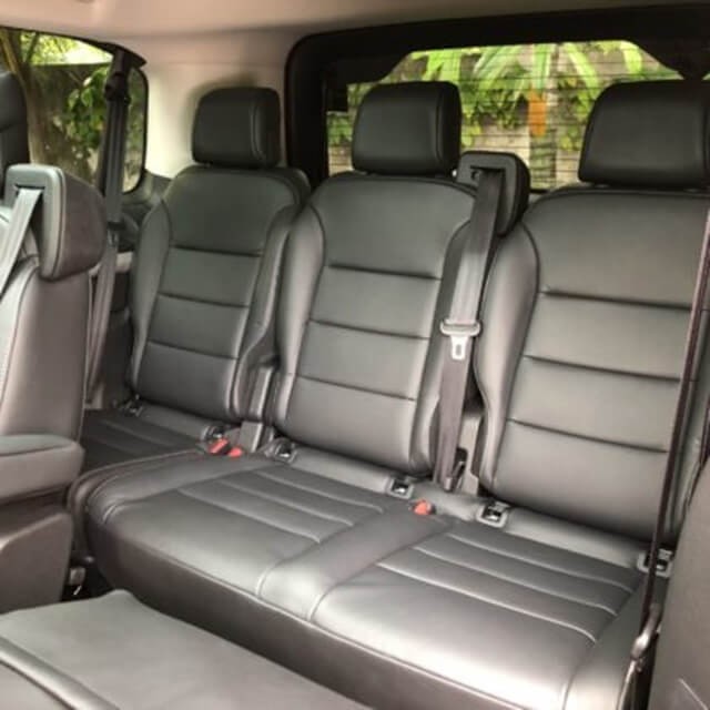 hang-ghe-thu-3-xe-peugeot-traveller
