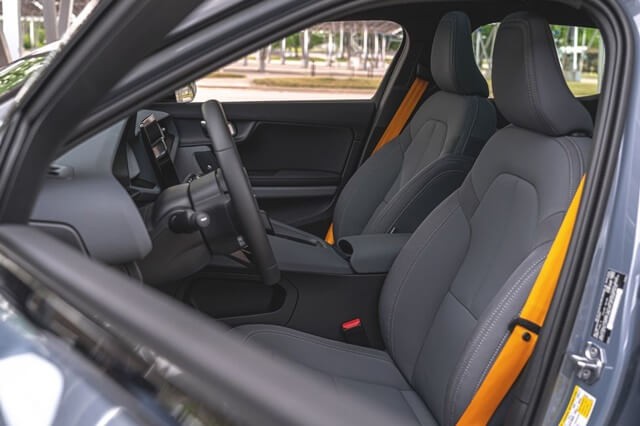 hinh-anh-cabin-polestar-2021