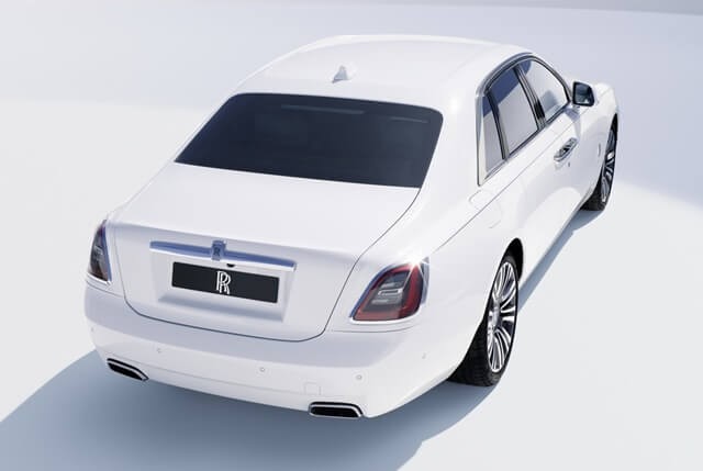 hinh-anh-duoi-xe-rolls-royce-ghost-2021
