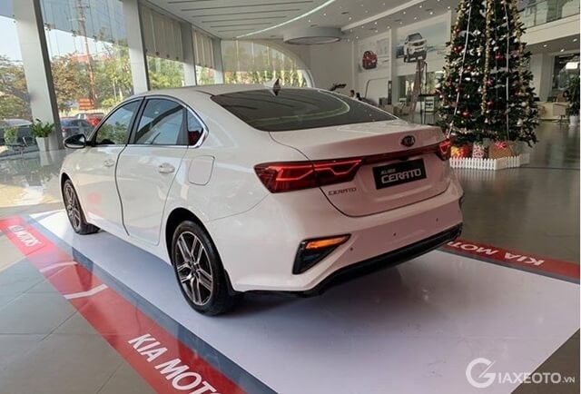 hong-xe-kia-cerato