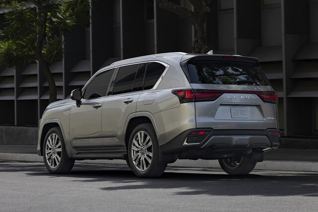 hong-xe-lexus-lx600