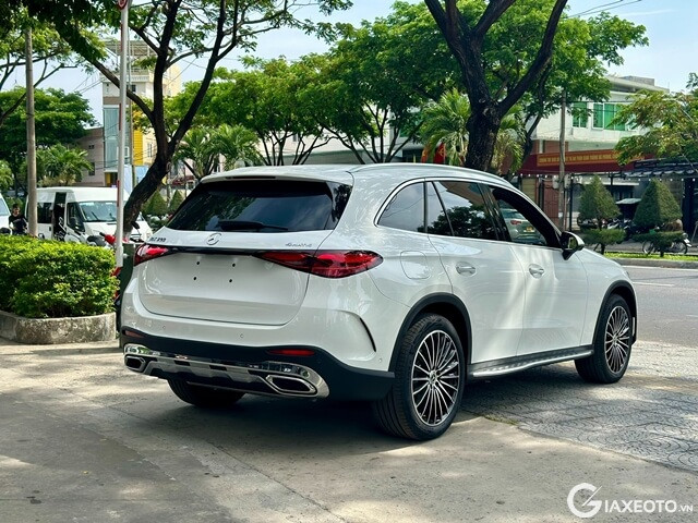 Mercedes-Benz-GLC-300-2025-hong-xe