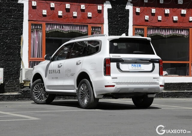 hong-xe-tank-500