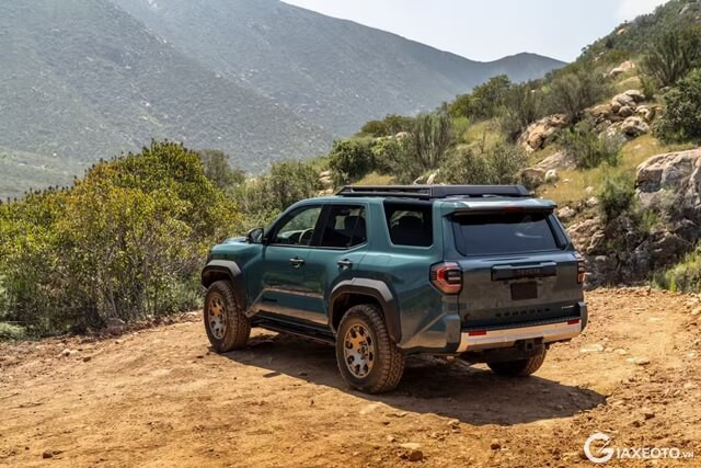 hong-xe-toyota-4runner-2025