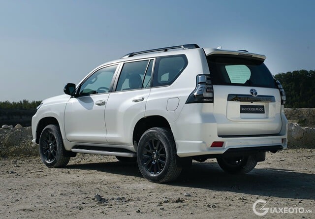 hong-xe-toyota-prado-2022