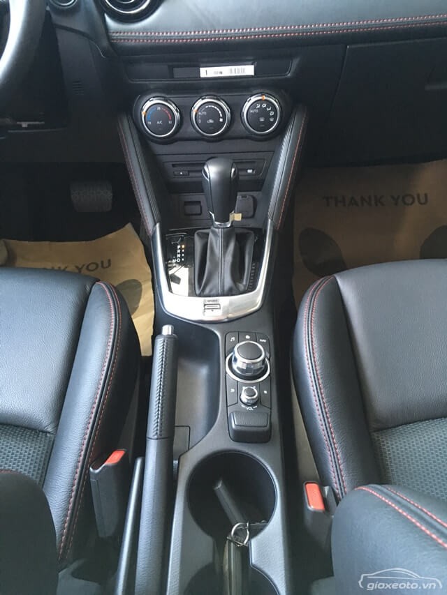 hop-so-xe-mazda-2