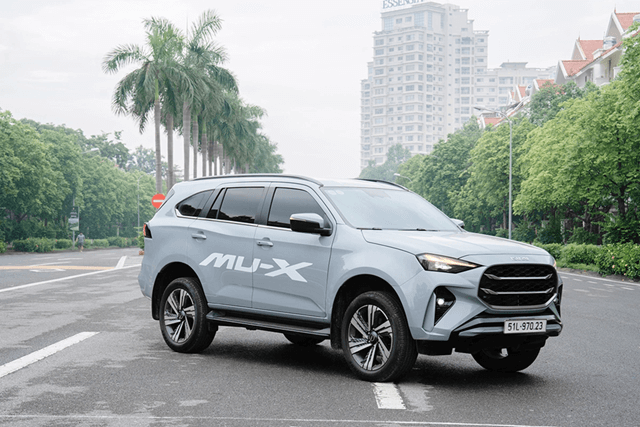isuzu-mu-x(1)